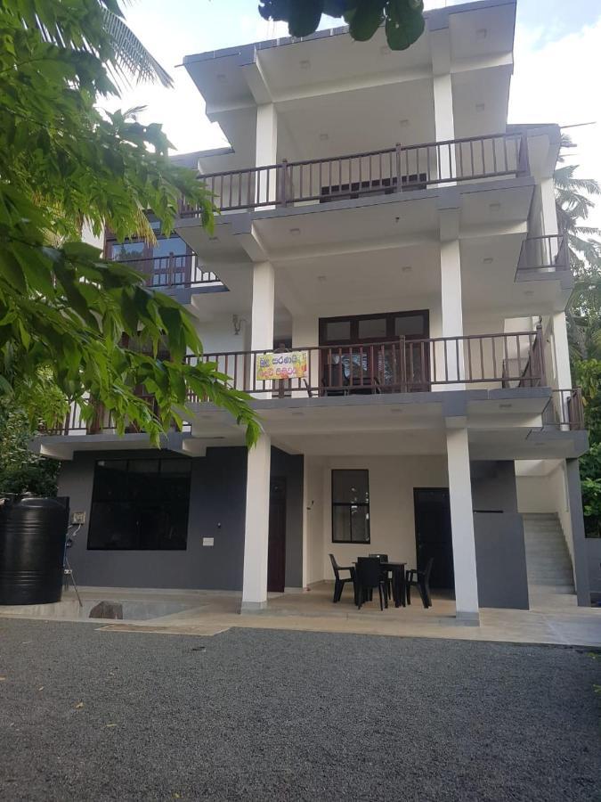 Waves Hiri Hotel Dikwella Exterior foto